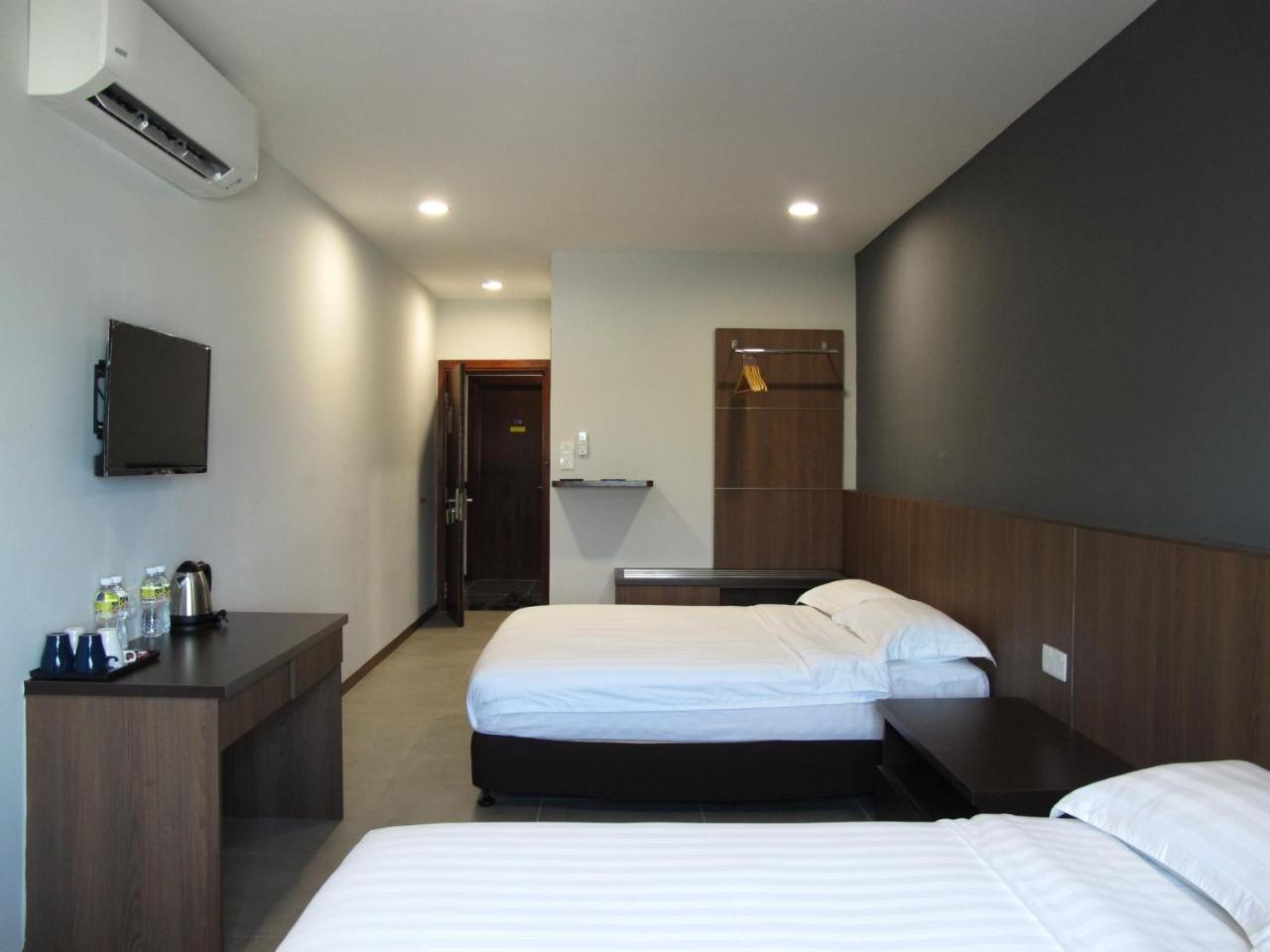 Hotel Sukaramai Kampung Gurun Extérieur photo