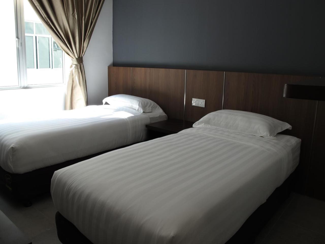 Hotel Sukaramai Kampung Gurun Extérieur photo