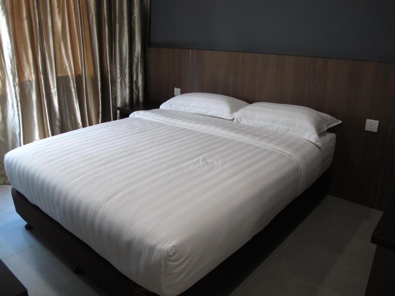 Hotel Sukaramai Kampung Gurun Extérieur photo