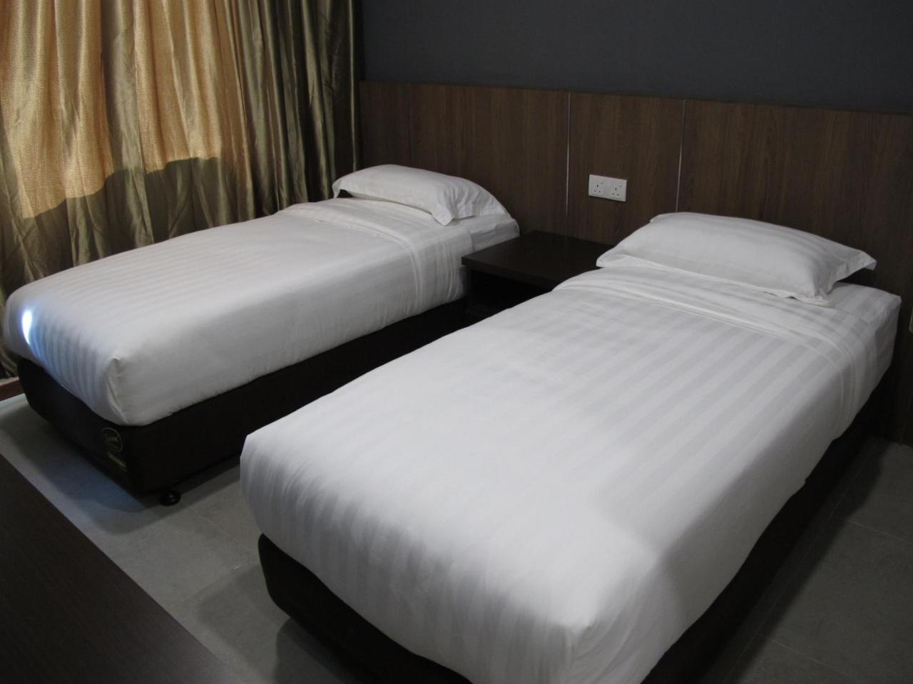Hotel Sukaramai Kampung Gurun Extérieur photo